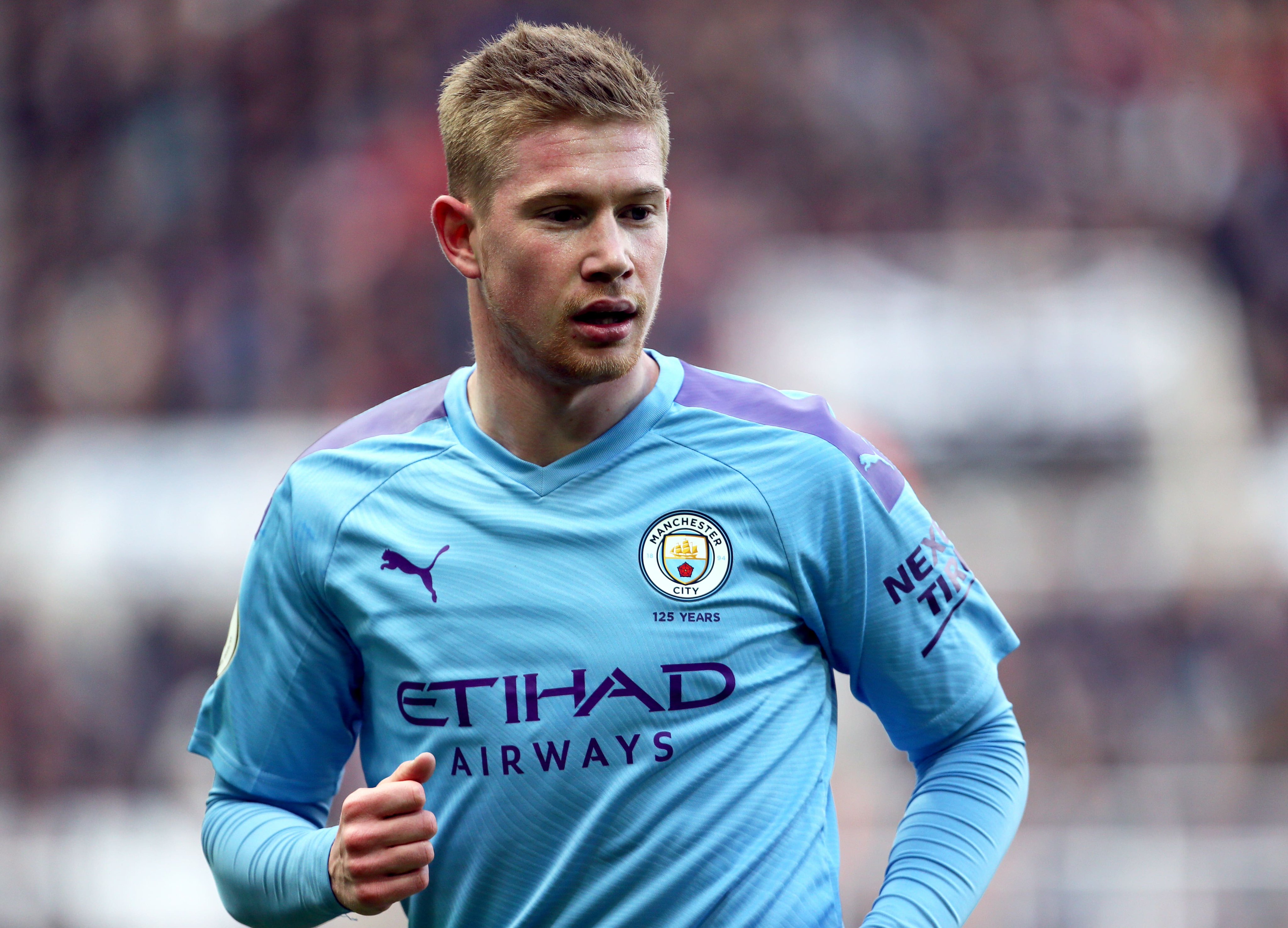 太犀利！看当年和中国男篮对阵时的闪电侠韦德（锋芒毕露！重温韦德当年对阵中国男篮的闪电表现）