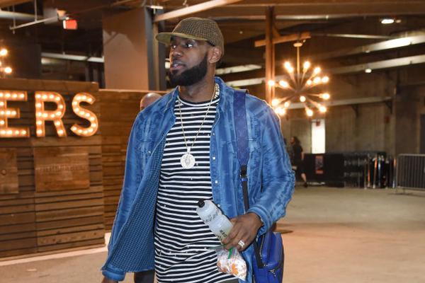 都灵vs科莫：杜万-萨帕塔、弗拉希奇首发，莫拉塔、尼科-帕斯出战（都灵PK科莫：杜万-萨帕塔、弗拉希奇打首发，莫拉塔携尼科-帕斯出战）